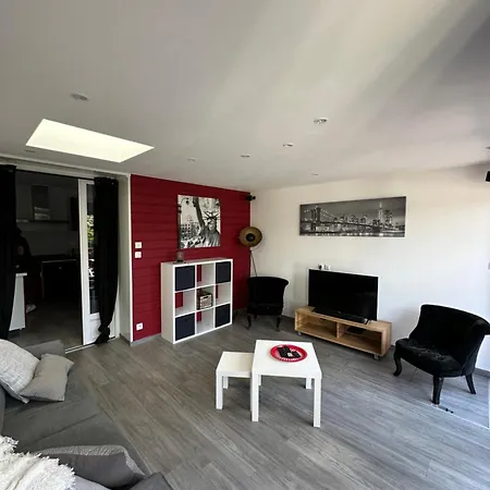 Casa de Férias La Victoria - Charmante Maison En Centre - Gare - Jardin