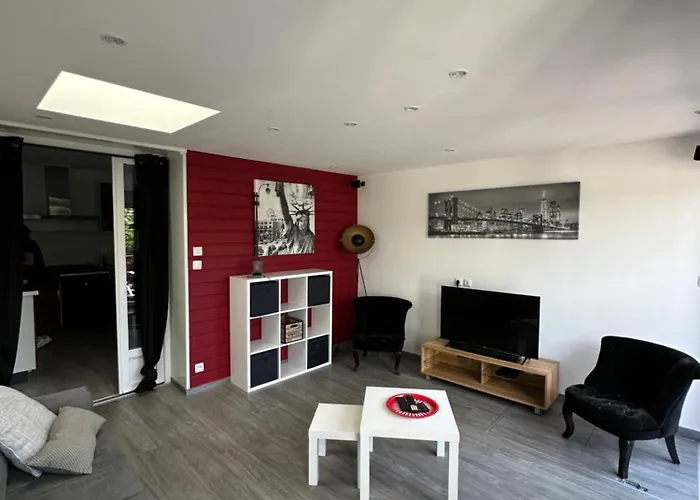 Casa de Férias La Victoria - Charmante Maison En Centre - Gare - Jardin